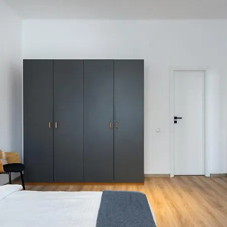 Old Town - Center - Esiko By Mrg *