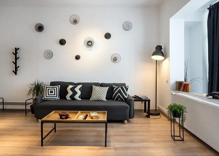 Old Town - Center - Esiko By Mrg